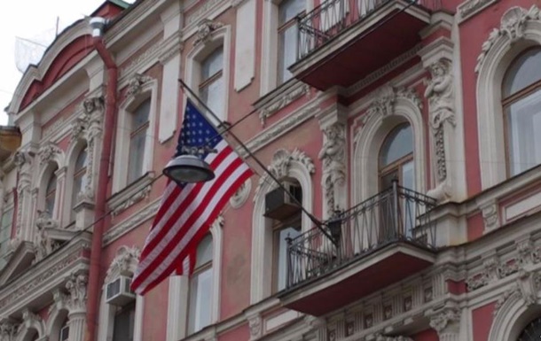 Американські дипломати почали залишати генконсульство у Санкт-Петербурзі