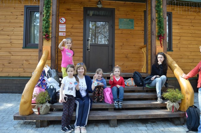 Діти з Донеччини та Криму провели великодній вікенд у Воротневі. ФОТО. ВІДЕО