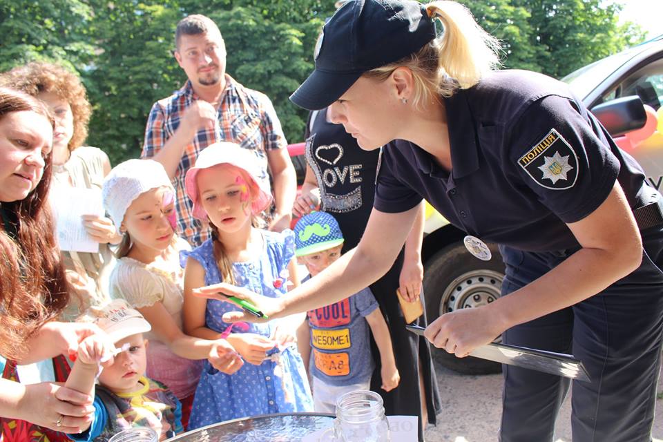 Грались і вчилися безпеці: у Луцьку провели грандіозний квест для дітей. ФОТО