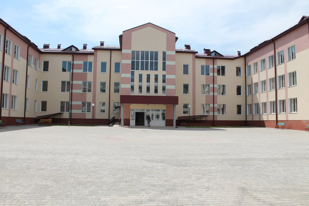 Показали добудовану 27-му школу у Луцьку. ФОТО. ВІДЕО