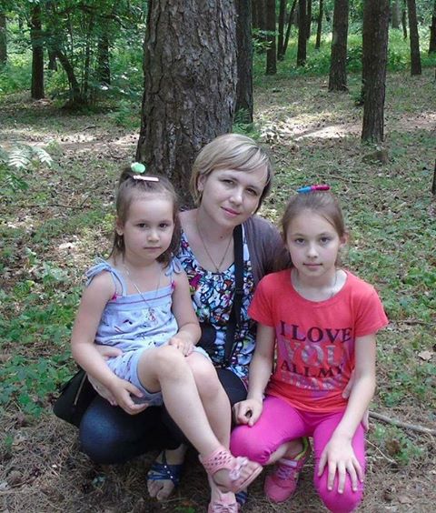 На Волині мати двох дітей просить про допомогу у боротьбі з раком