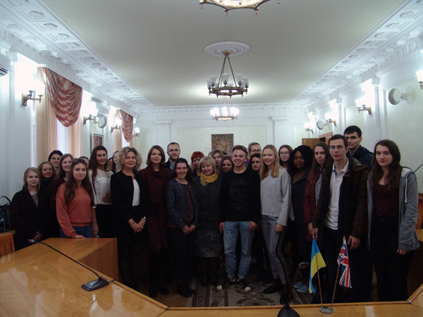 Волинським студентам розповіли про проектну діяльність Великої Британії в Україні
