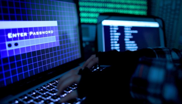 Хакери «злили» в інтернет персональні дані провідних політиків ФРН