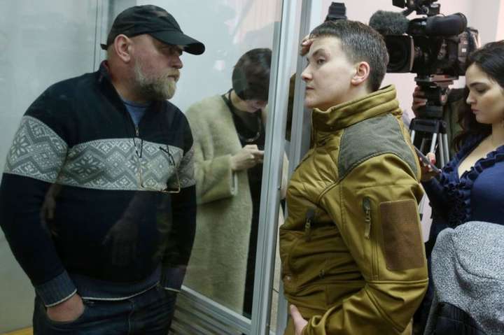 Надію Савченко та Володимира Рубана випустили з-під варти. ВІДЕО