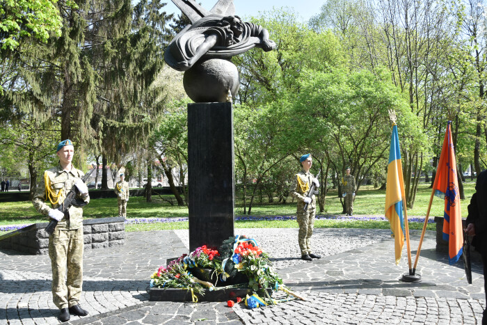 Лучани вшанували пам’ять жертв трагедії на Чорнобильській АЕС. ФОТО
