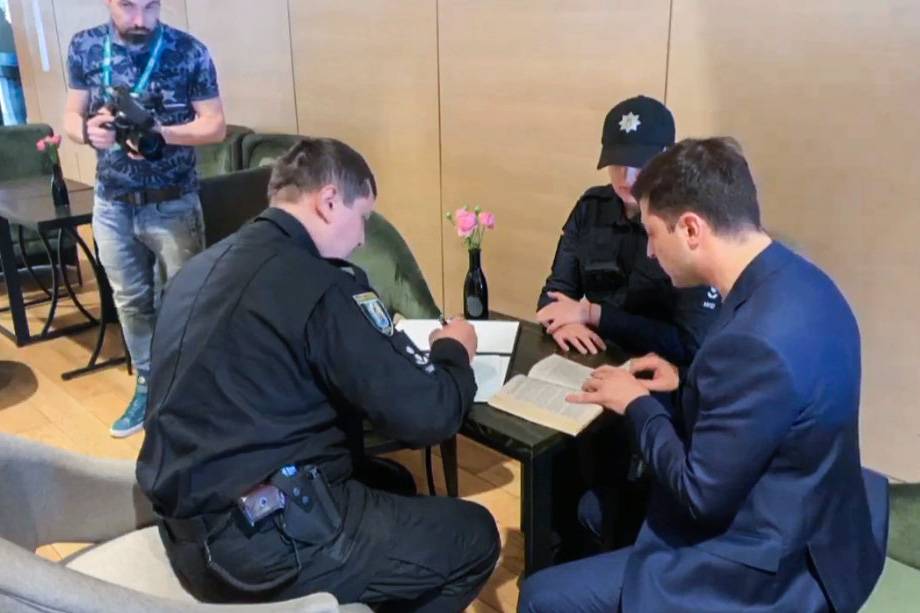 Зеленського оштрафували через порушення закону про голосування