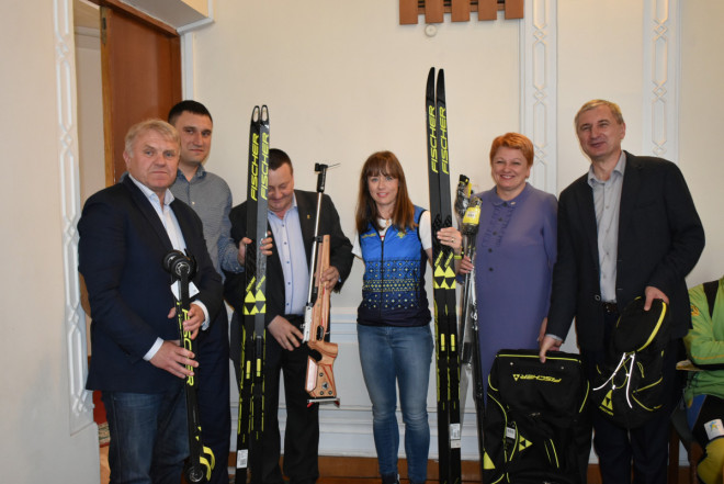 Волинській чемпіонці Паралімпійських ігор вручили спортивний інвентар