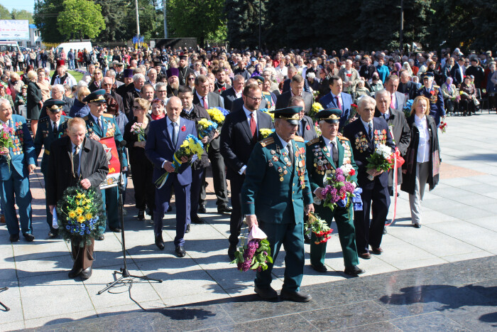 У Луцьку вшанували пам’ять жертв Другої світової війни. ФОТО