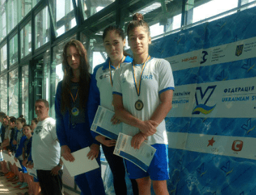 Волинські юні плавці здобули десять медалей на чемпіонаті України