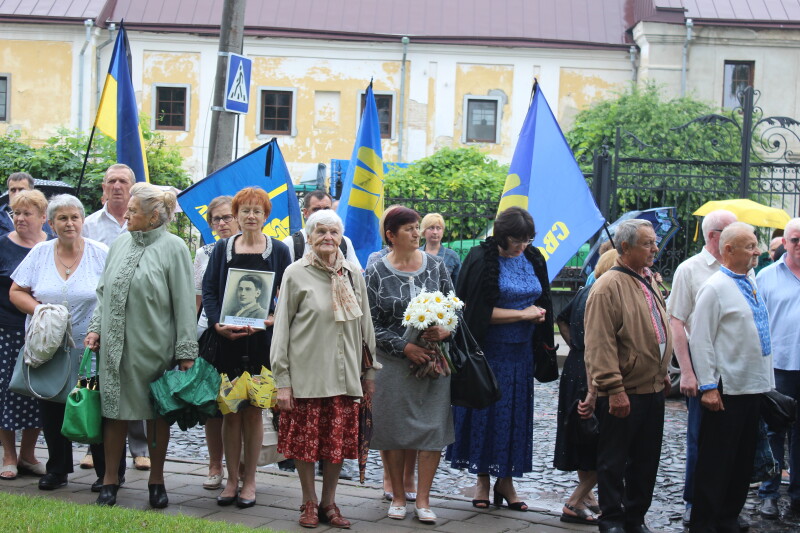 У Луцьку вшанували пам’ять розстріляних в’язнів тюрми. ФОТО