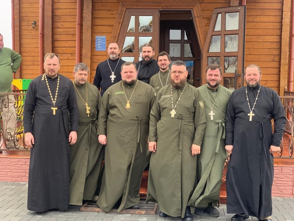 Волинські капелани завезли гуманітарну допомогу на Донбас