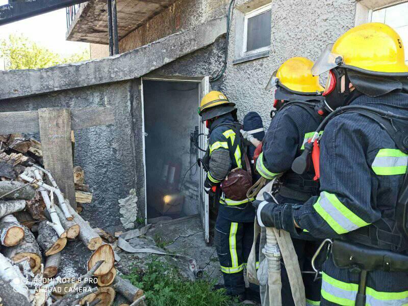 Пожежники на Волині вдосконалювали навики, тренуючись у димокамері