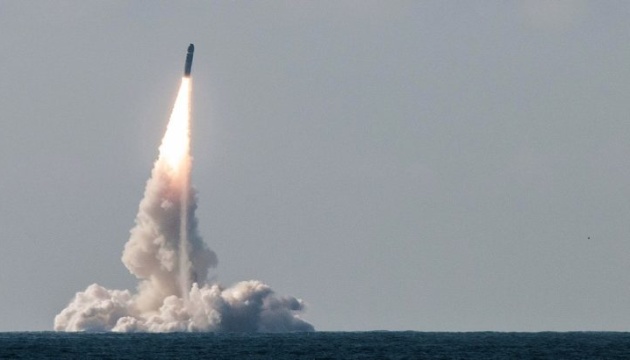 Франція запустила балістичну ракету з атомної субмарини