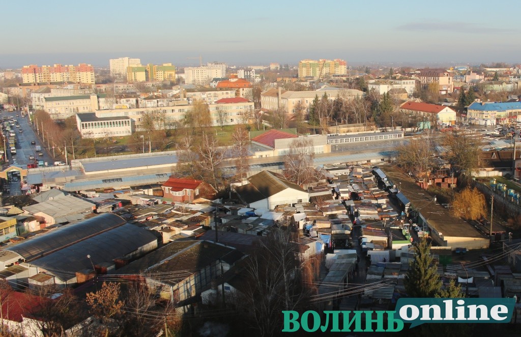 Депутати Луцькради відмовили облспоживспілці в оренді ділянки «Центрального» ринку