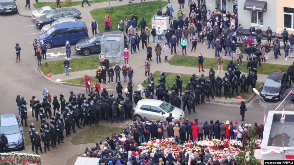 Правозахисники заявляють про 900 затриманих під час недільних протестів у Білорусі