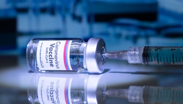 Іспанія планує провести COVID-вакцинацію за сім місяців