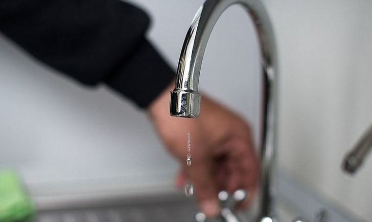 У Володимирі-Волинському вулиця лишилася без води через прорив водогону