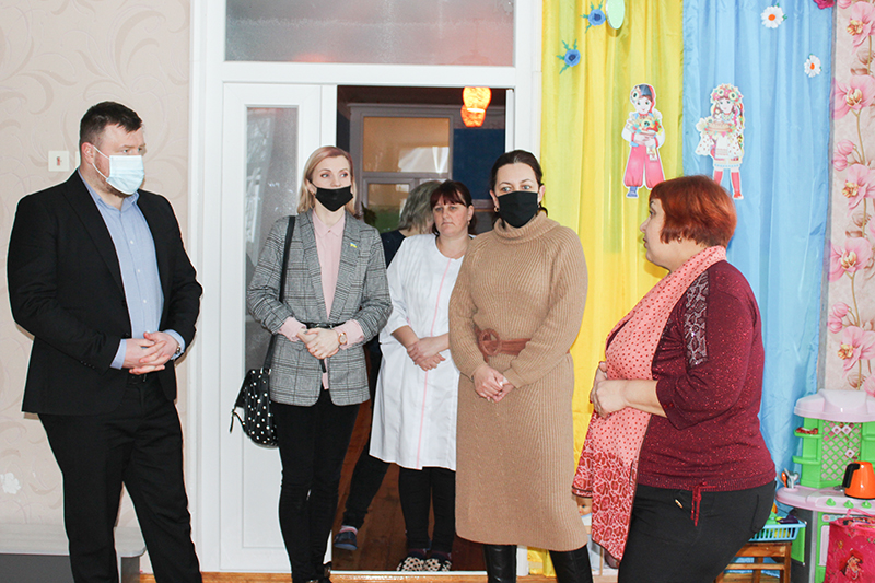 У Нововолинській громаді продовжують інспектувати навчальні заклади