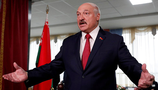 ЄС на рік продовжив санкції проти режиму Лукашенка