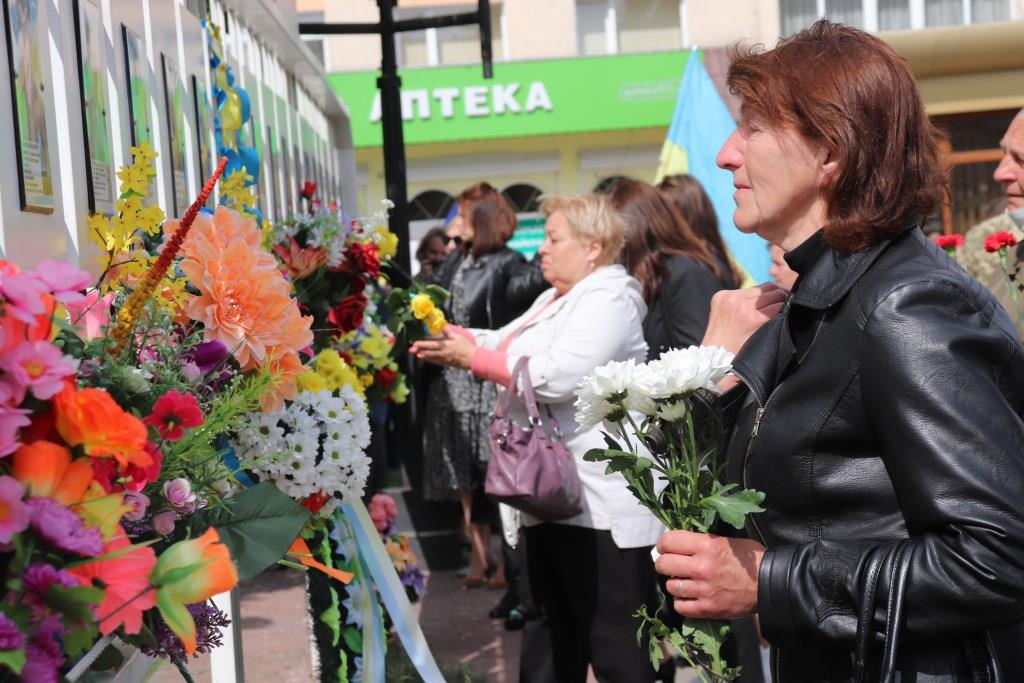 У Володимирі-Волинському вшанували пам’ять загиблих під час АТО/ООС земляків
