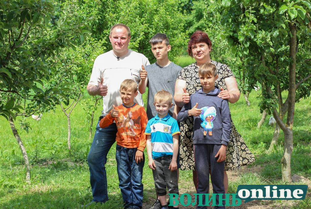 #БізнеСильні: «Молочне диво» Юхимчуків, або як у селі можна побудувати легальний бізнес, тримаючи корови