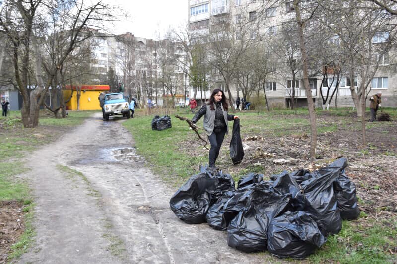 У Луцьку стартувала екологічна всеукраїнська акція «Чиста Україна — чиста Земля!»