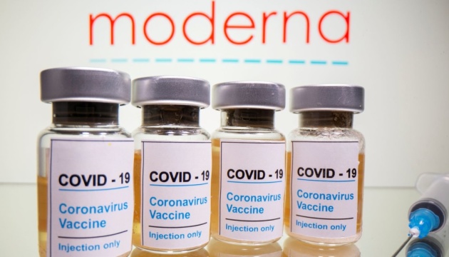 Глава Moderna очікує завершення COVID-пандемії наступного року