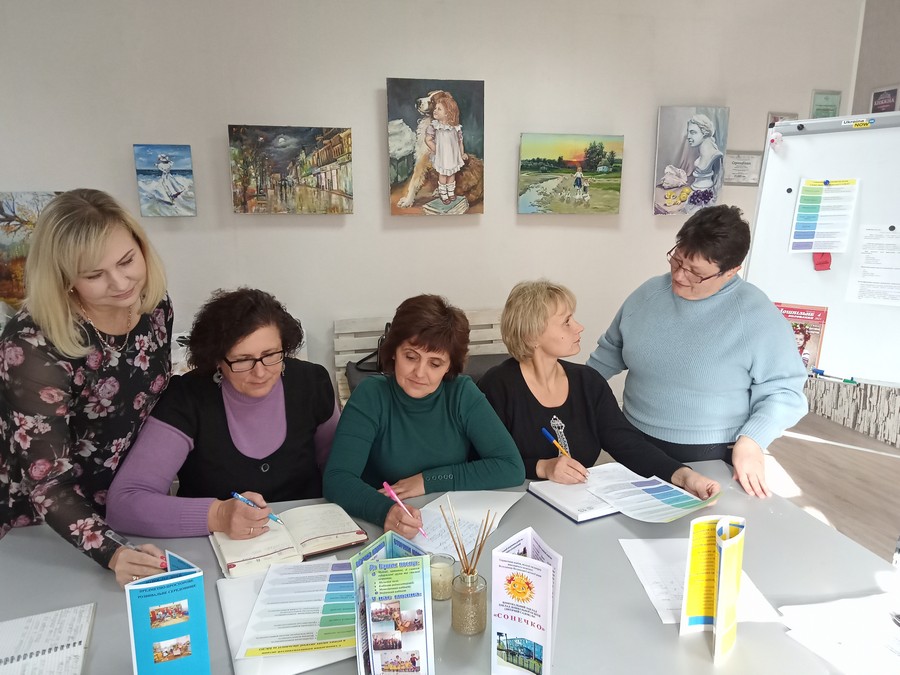 У Володимирі-Волинському вихователів консультували щодо нового стандарту дошкільної освіти