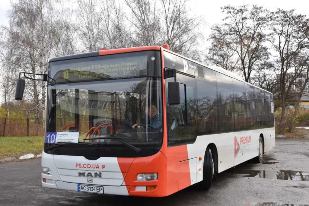 У Луцьку на маршрут вийшли ще сім сучасних автобусів