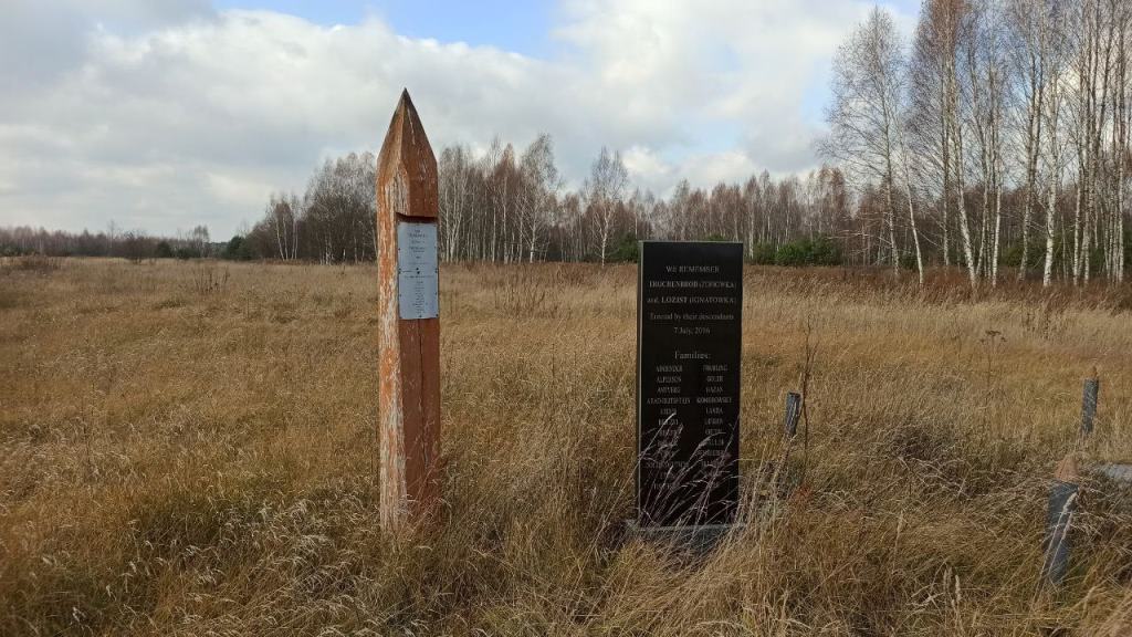 На місці знищеного нацистами містечка на Волині вшанували пам’ять розстріляних євреїв