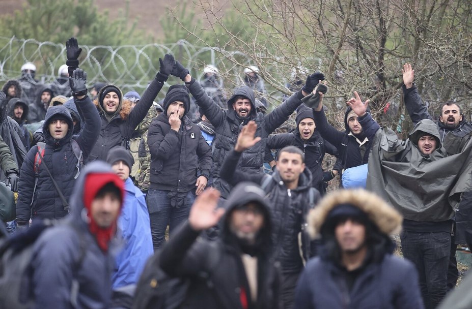 На Ковельщині закликають громадян повідомляти про нелегальних мігрантів з Близького Сходу