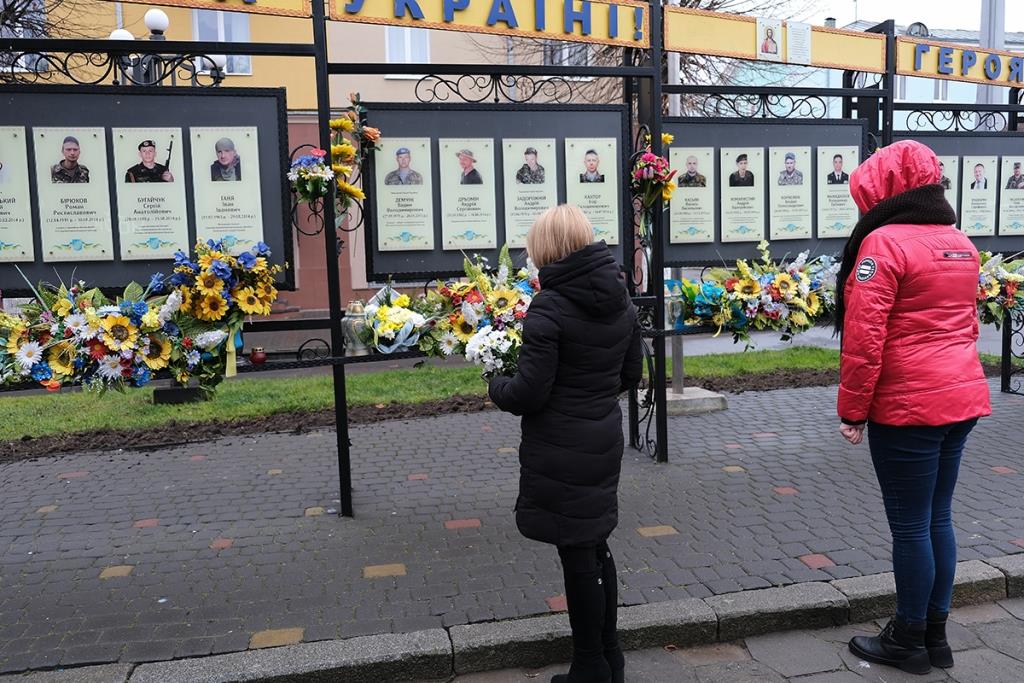 У Нововолинську вшанували пам’ять загиблих Героїв України