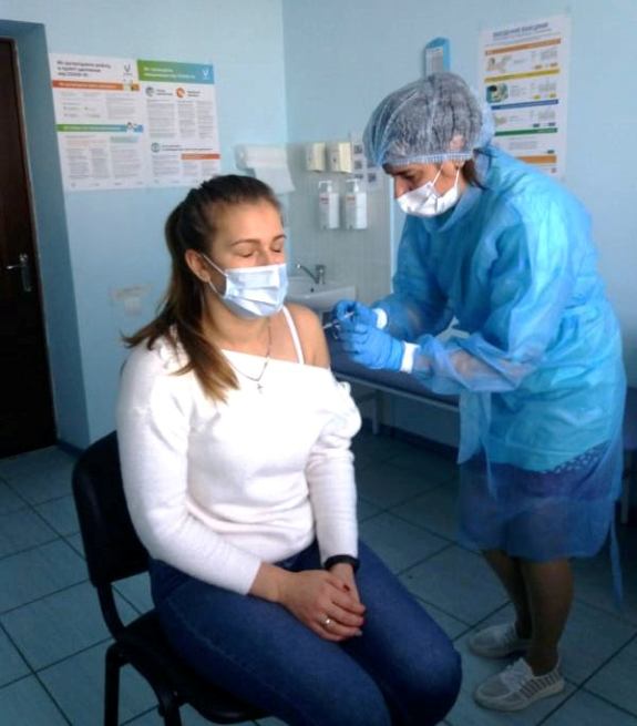 У Маневицькій та Любешівській громадах перевірили пункти вакцинації