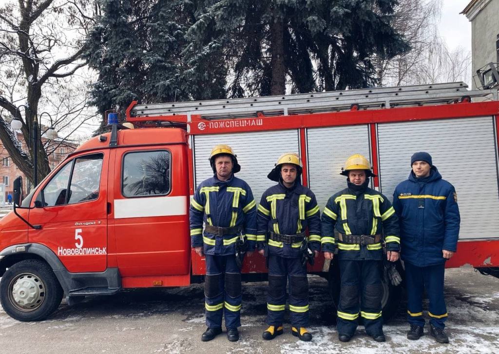 У Нововолинську співробітники ДСНС врятували жінку поважного віку