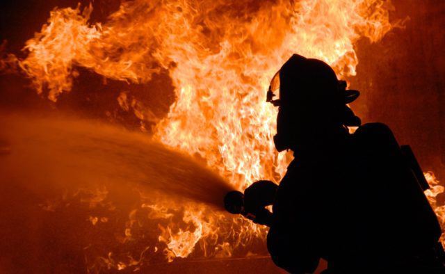 За минулу добу вогнеборці Волині ліквідували дві пожежі у житловому секторі