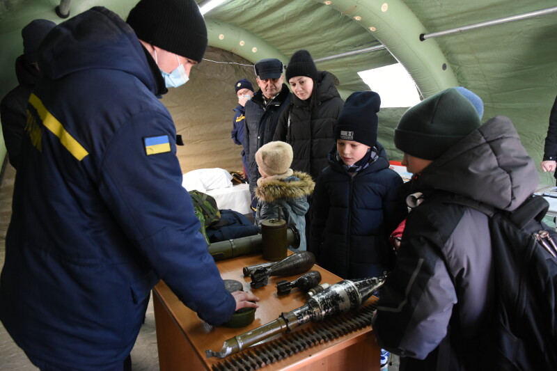 Підготовка до можливого збройного нападу: у Луцьку запрацювали мобільні консультативні пункти