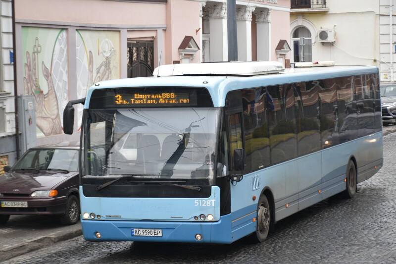 На маршрут № 30 у Луцьку виїхали автобуси тимчасового перевізника