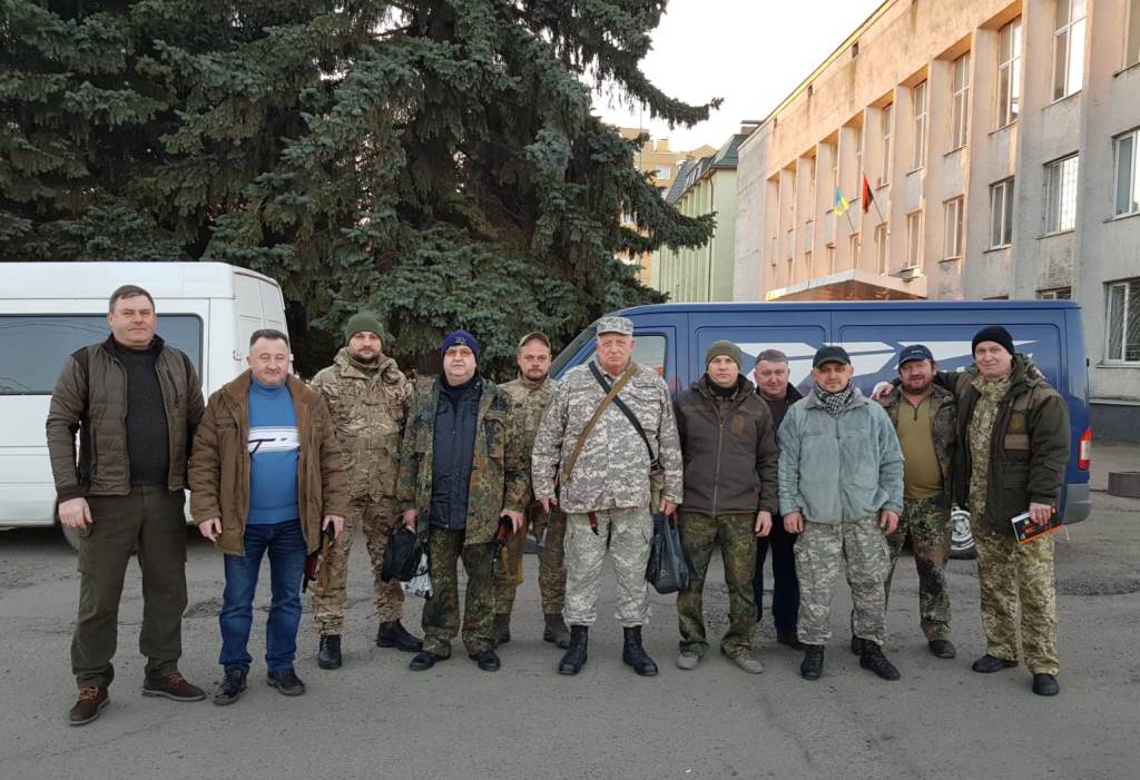 Активісти Луцького району доставили на передову амуніцію для наших захисників