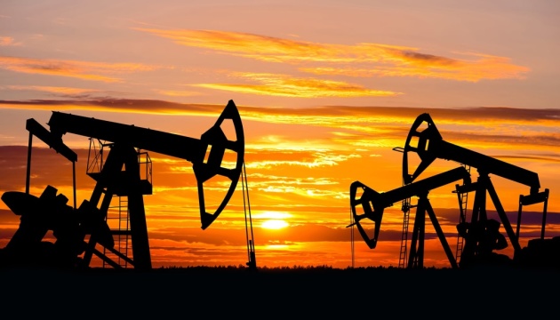 США ввели ембарго на імпорт нафти та газу з росії
