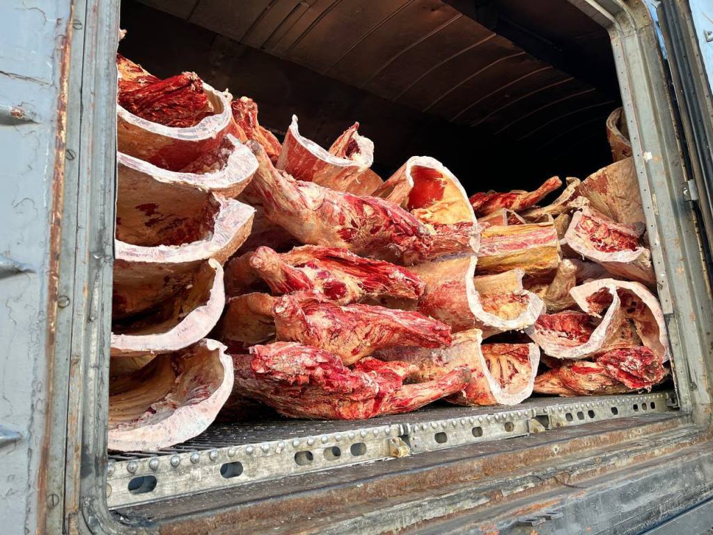 З Волині відправили 200 тонн м’яса у регіони, де тривають бої