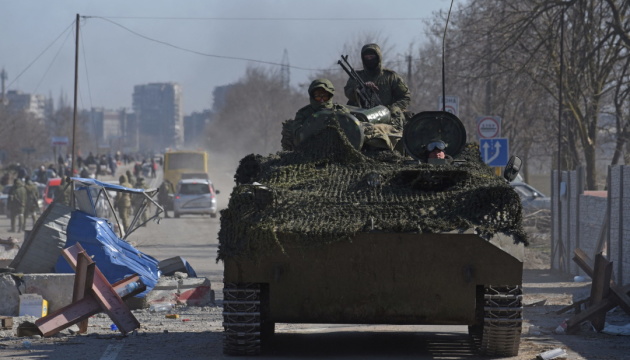 Армія рф виснажена Маріуполем і не може досягти прориву на сході України