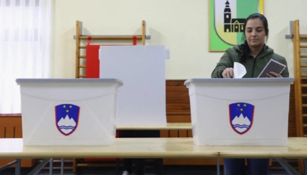 На парламентських виборах у Словенії перемагає опозиційний «Рух свободи»