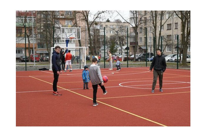 Вчора у Луцьку для дітей та молоді відкрили три спортивні поля