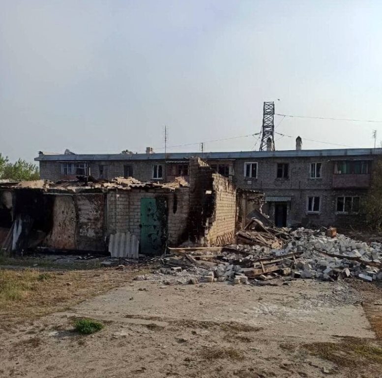 11 людей, які опинилися під завалами у Шипіловому на Луганщині, перестали виходити на зв’язок