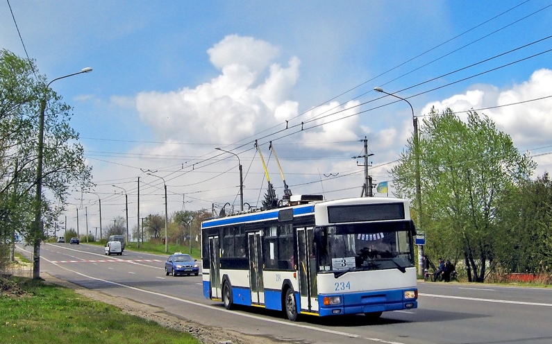 На одному з тролейбусних маршрутів у Луцьку побільшає тролейбусів