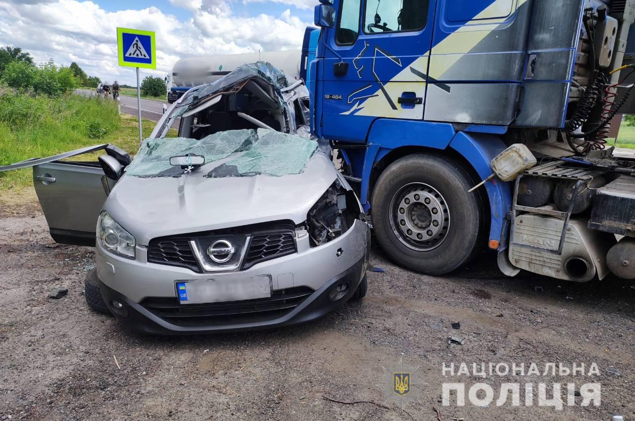 На Волині з’ясовують обставини летальної ДТП за участю легковика та вантажівки