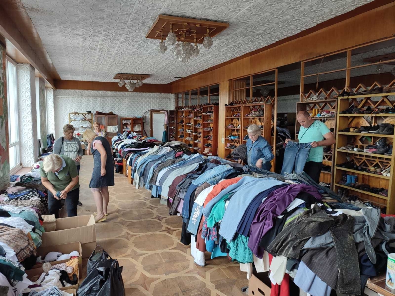 У Ківерцях продовжує працювати безплатний соціальний магазин для переселенців
