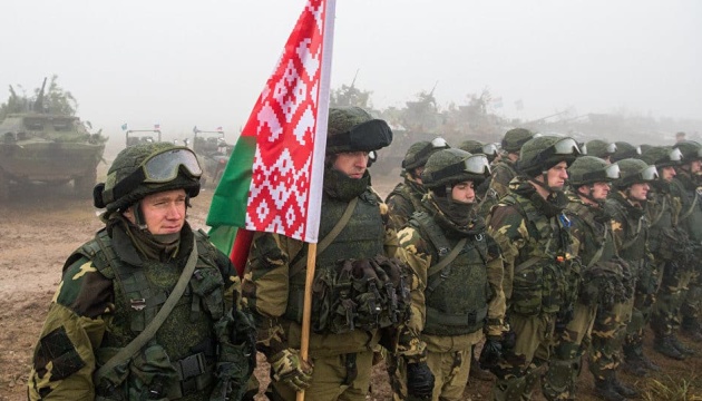 Біля українського кордону зосереджені сім білоруських батальйонів