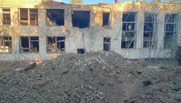 У Харкові ракетний удар росіян зруйнував будівлю навчального закладу
