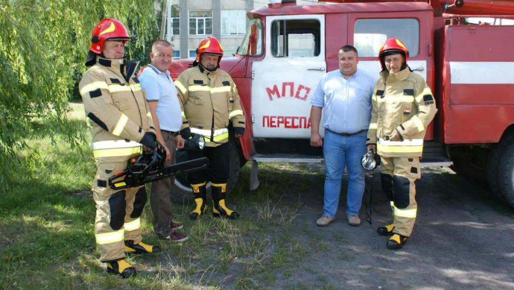 Рятувальникам Рожищенської громади передали протипожежне обладнання